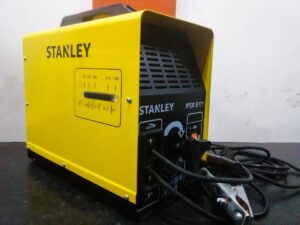 STANLEY Suðuvél Pinnasuða 140A IPER E171