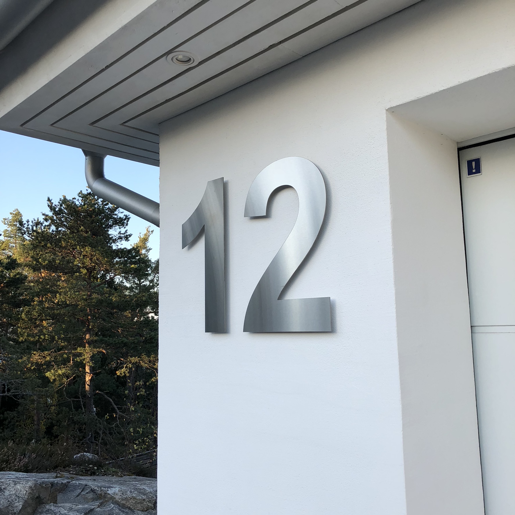 FINA Húsnúmer LED Ryðfrítt Nr 4 - Image 2