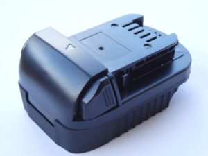 AKU ADAPTER Millistykki MAKITA / MILWAUKEE 18V