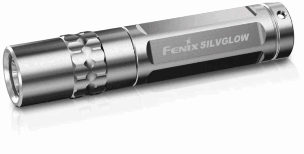 FENIX SILVGLOW Vasaljós Max Lumens 100 51gr með rafhl Silfur